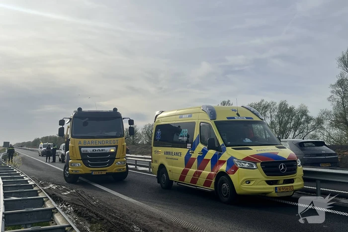 Flinke file door ongeval met drie voertuigen