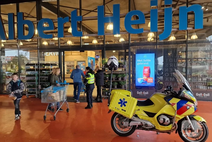 Winkeldief slaat op de vlucht en springt zeven meter naar benenden
