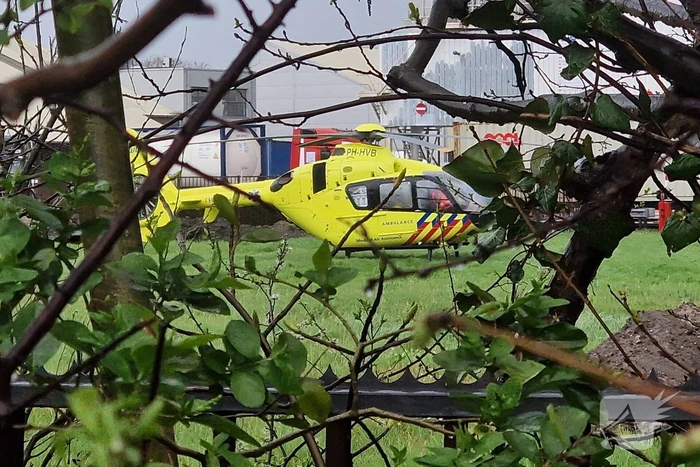 Winkeldief slaat op de vlucht en springt zeven meter naar benenden
