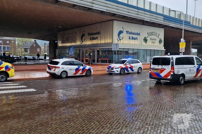 Winkeldief slaat op de vlucht en springt zeven meter naar benenden