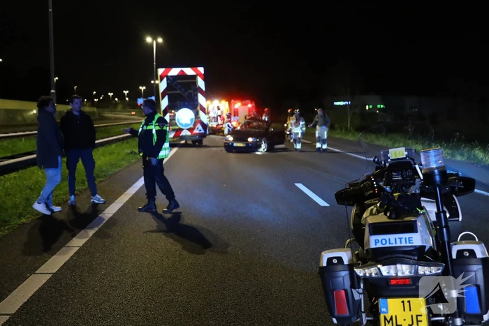 Automobilist klapt op pijlwagen