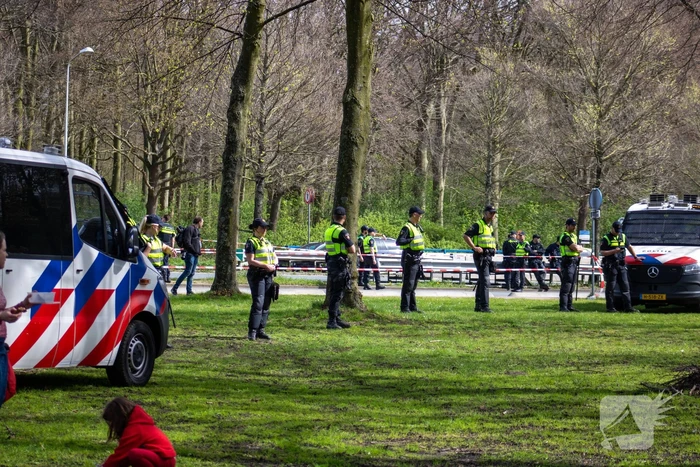 Politie massaal aanwezig bij demonstratie, meerdere charges uitgevoerd