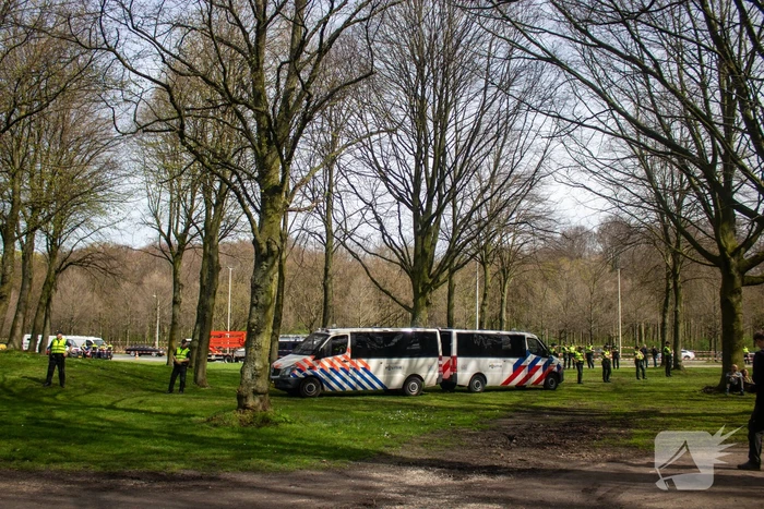 Politie massaal aanwezig bij demonstratie, meerdere charges uitgevoerd