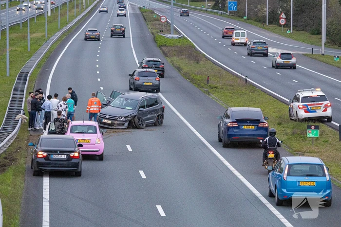 Flinke schade na ongeval op snelweg