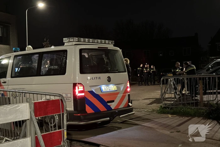 Auto flink beschadigd na achtervolging, inzittenden slaan op de vlucht