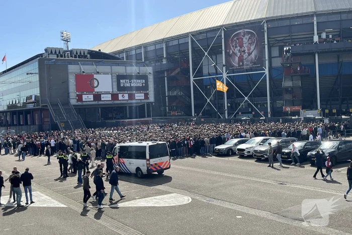 Grote drukte rondom Kuip in aanloop van klassieker