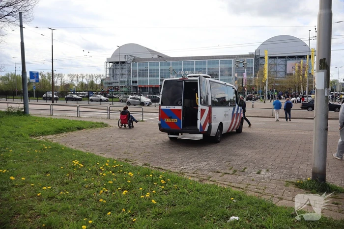Politie massaal ingezet na onrust rondom voetbalwedstrijd