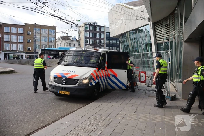 Politie massaal ingezet na onrust rondom voetbalwedstrijd