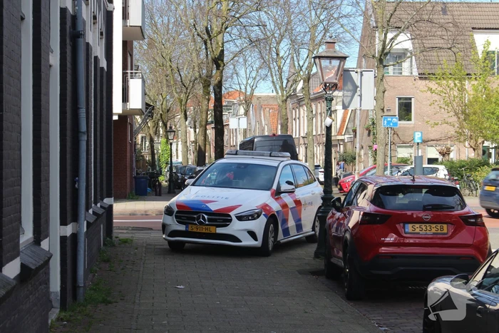 Grote schade door brandende scooter onder overkapping