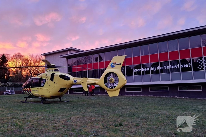 Traumahelikopter geland naast Mediapark