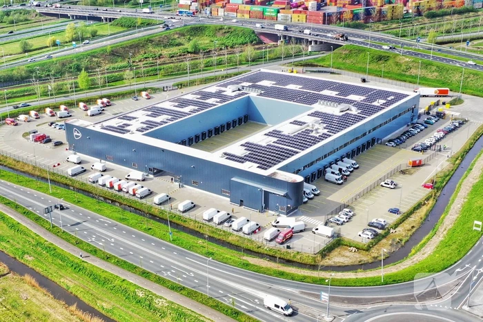 PostNL neemt XXL distributiecentrum in gebruik