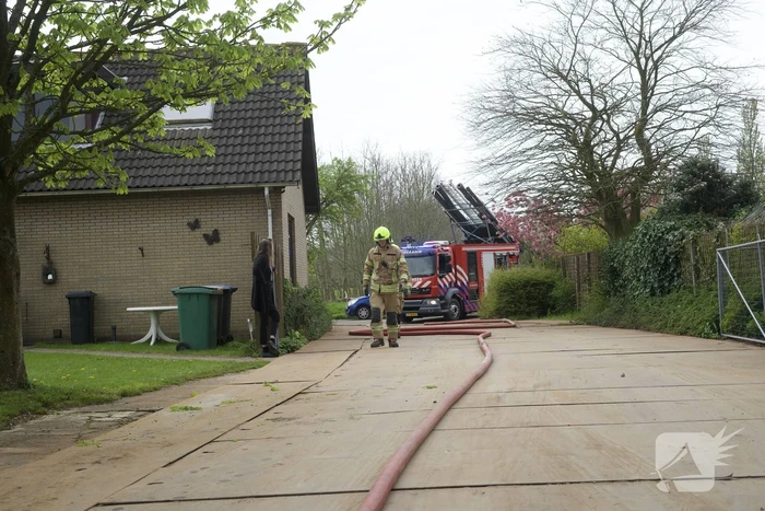 Brand in kas zorgt voor fikse rookontwikkeling