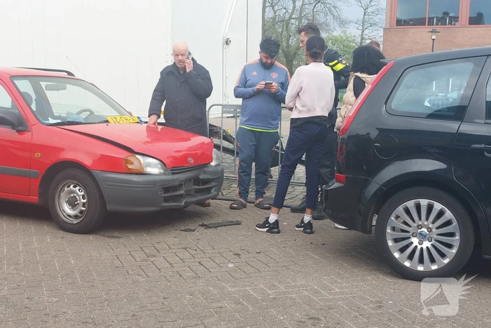 Meerdere auto's betrokken bij botsing