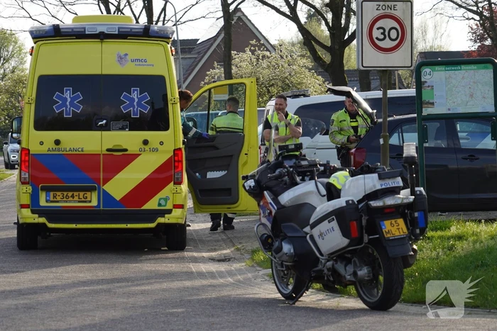 Meisje op fiets aangereden door auto