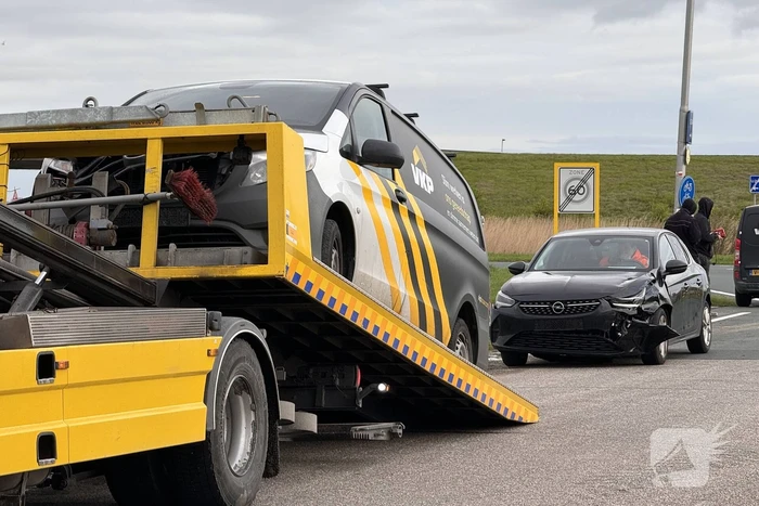 Flinke schade bij frontale botsing