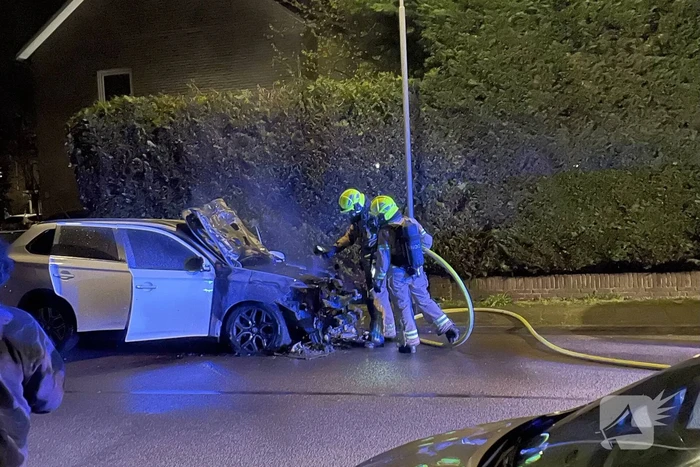Auto verwoest door brand