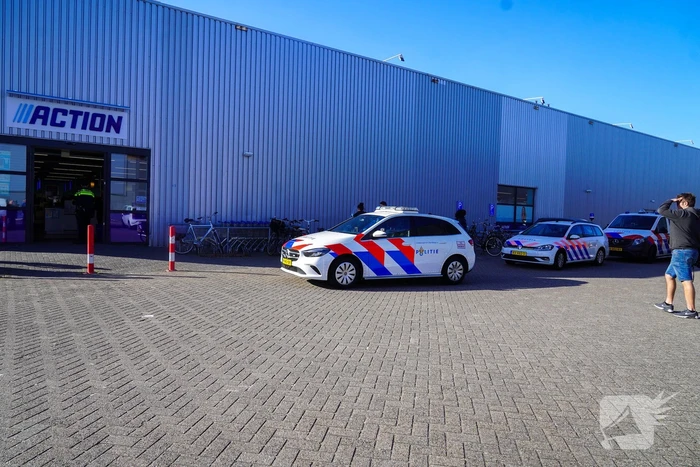 Aanhouding na melding van steekincident in winkel