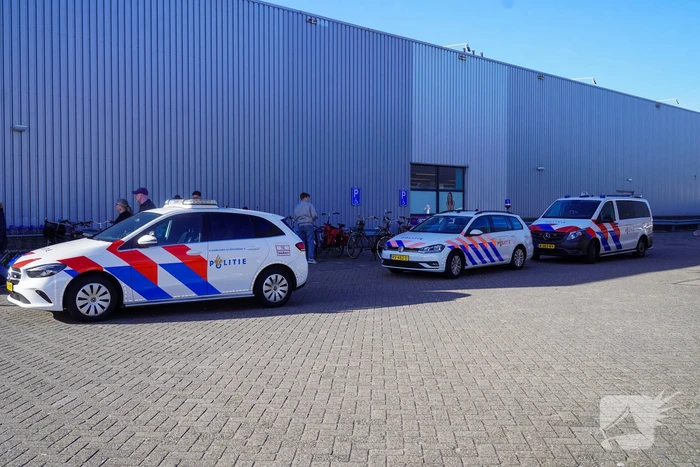 Aanhouding na melding van steekincident in winkel