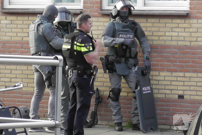Hulpdiensten groots ingezet wegens persoon met onbegrepen gedrag
