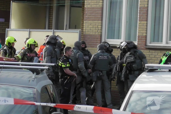 Hulpdiensten groots ingezet wegens persoon met onbegrepen gedrag