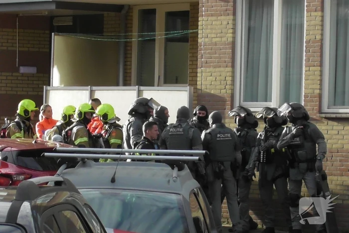 Hulpdiensten groots ingezet wegens persoon met onbegrepen gedrag