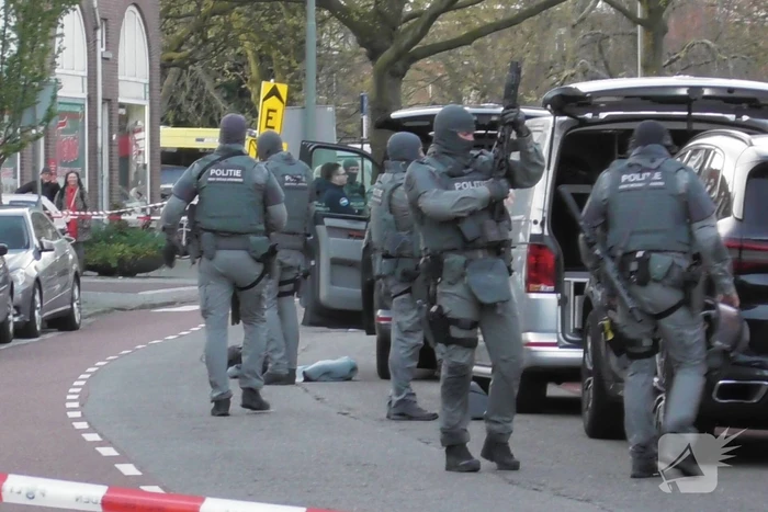 Hulpdiensten groots ingezet wegens persoon met onbegrepen gedrag