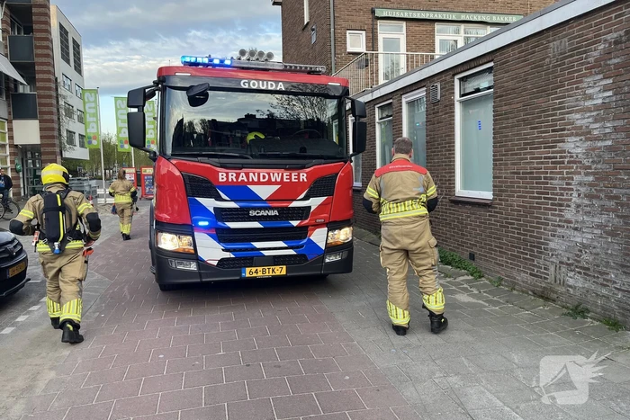 Kliko in brand tegen houten schuur