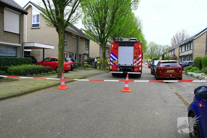 Onderzoek naar mogelijke gaslekkage in tuin