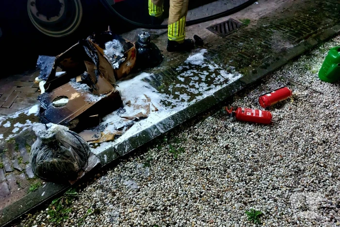 Brand in bestelbus snel onder controle