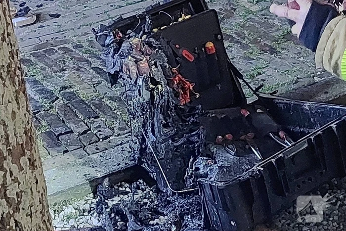 Brand in bestelbus snel onder controle