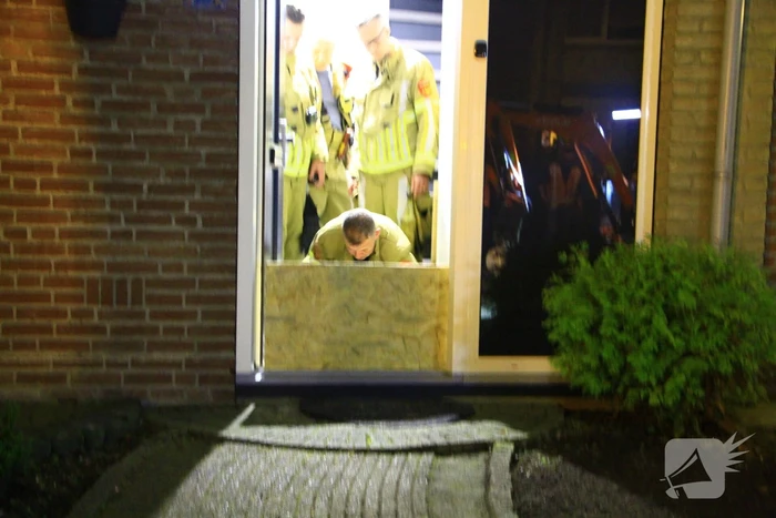 Brandweer vind na enkele uren oorzaak van gaslucht
