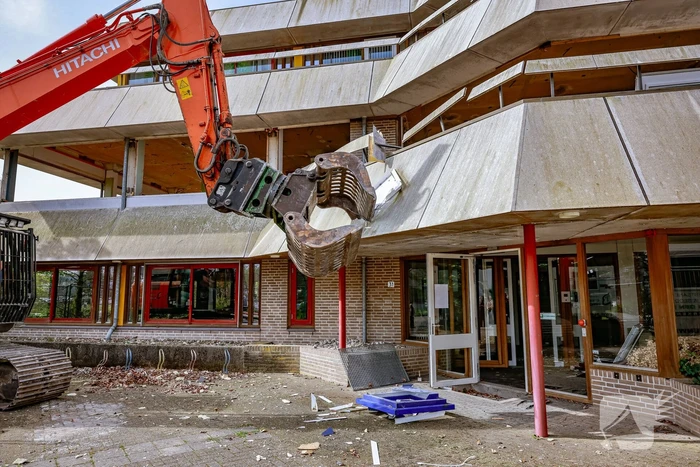 Start sloop buitenkant politiebureau