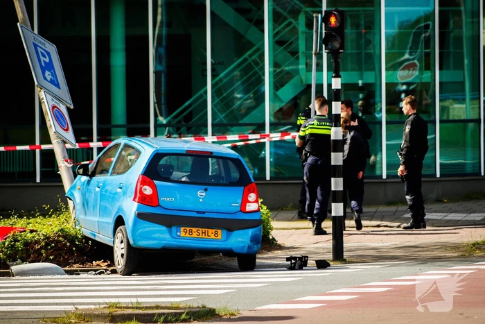 Twee voertuigen fiks beschadigd bij aanrijding