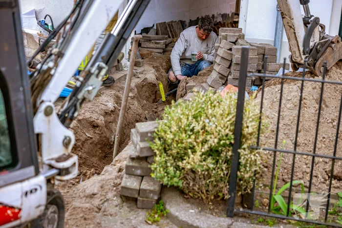 Gasleiding geraakt bij graafwerkzaamheden in woning