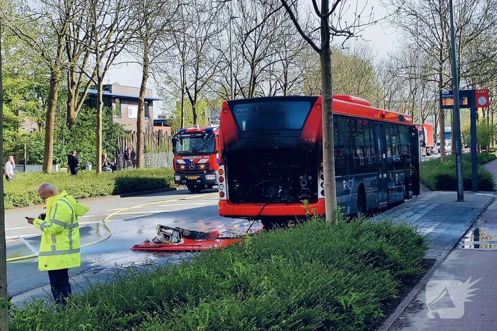 Lijnbus zwaar beschadigd door brand