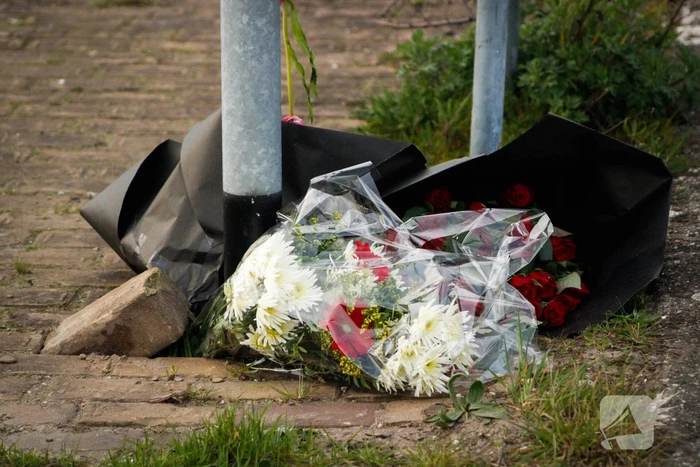 Bloemen gelegd op vindplaats van vermiste Özkan