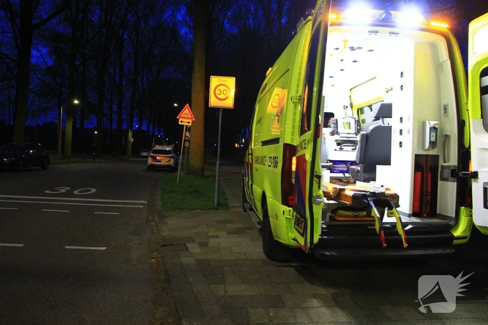 Fietser gewond bij aanrijding op rotonde