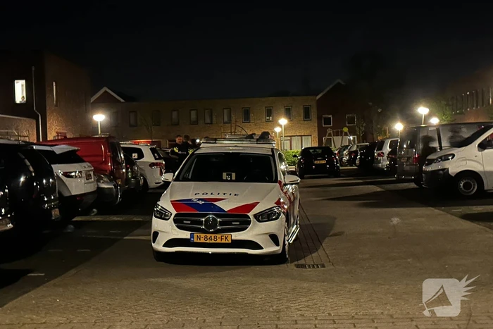 Arrestatieteam valt woning binnen