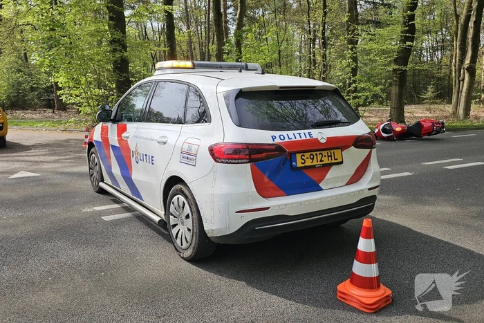 Motorrijder overleden na val, tweede raakt gewond