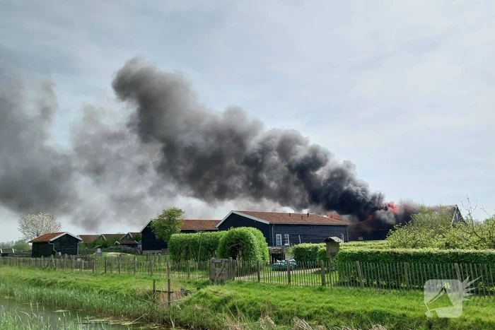 Grote uitslaande brand in restaurant