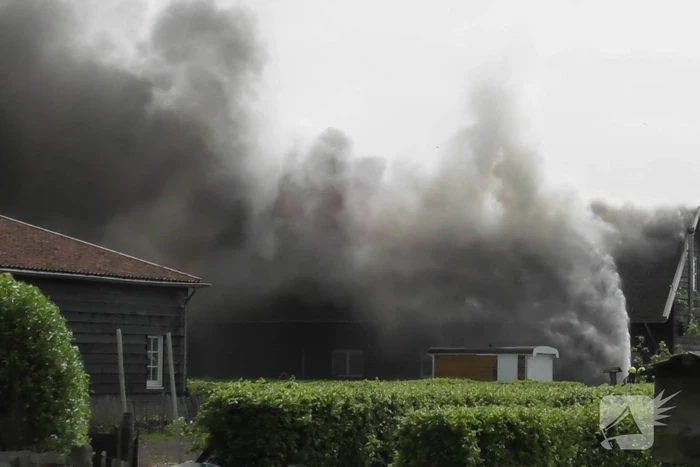 Grote uitslaande brand in restaurant