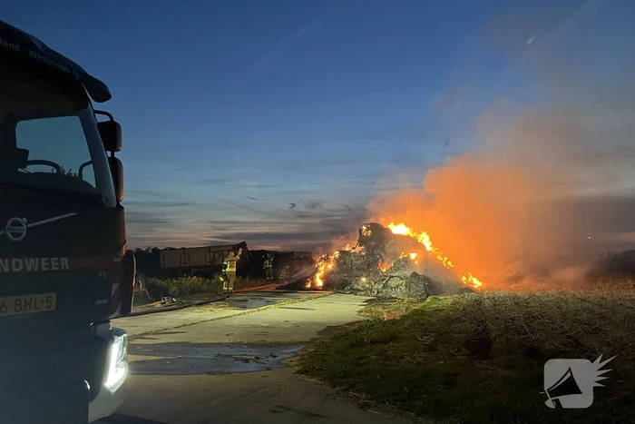 Veel rookontwikkeling bij buitenbrand