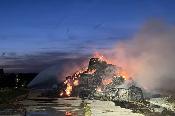 Veel rookontwikkeling bij buitenbrand