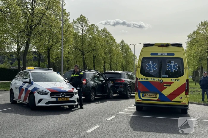 Kop-staartbotsing tussen twee voertuigen