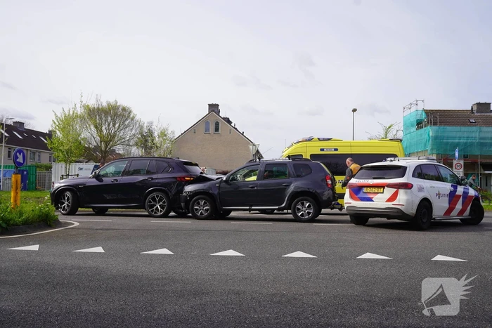 Kop-staartbotsing tussen twee voertuigen