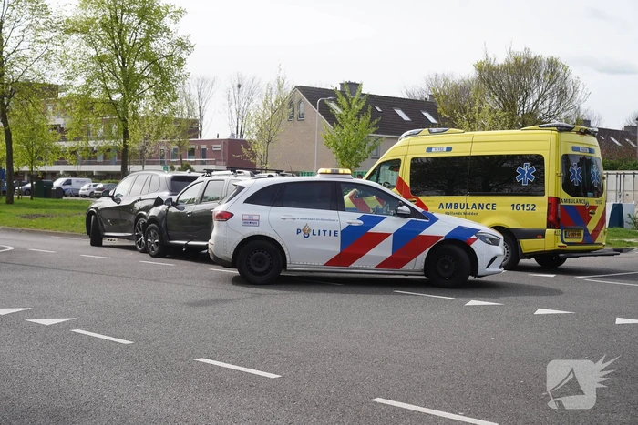 Kop-staartbotsing tussen twee voertuigen