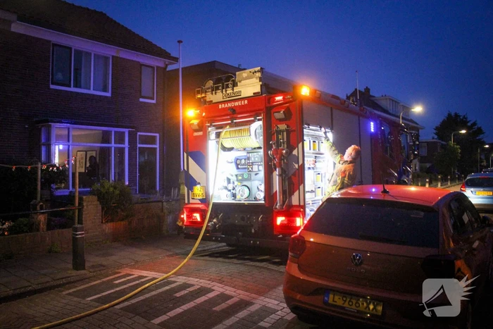 Brandweer aanwezig door rook uit de oven