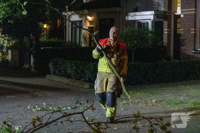 Brandweer aanwezig voor schoorsteenbrand
