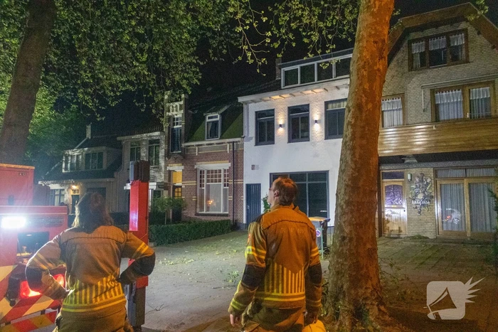 Brandweer aanwezig voor schoorsteenbrand