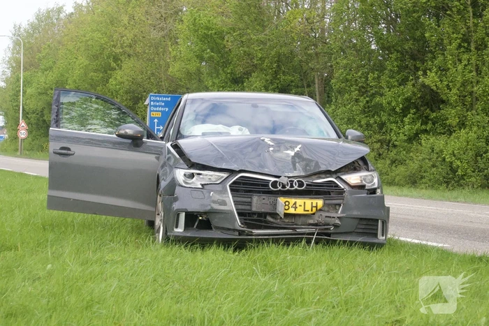 Gewonde en auto's fiks beschadigd bij kop-staartbotsing